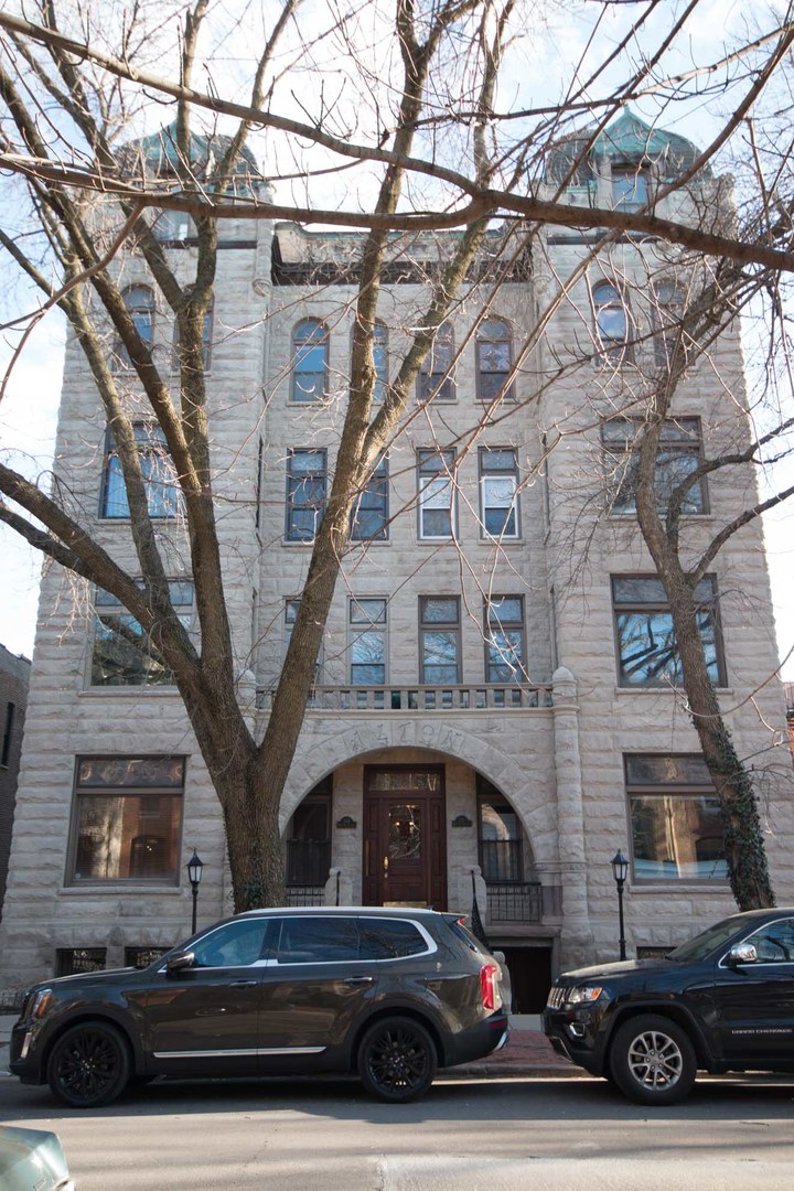 549 West Belden Avenue, Unit 3FE Chicago, IL 60614 - Photo 3 of 18