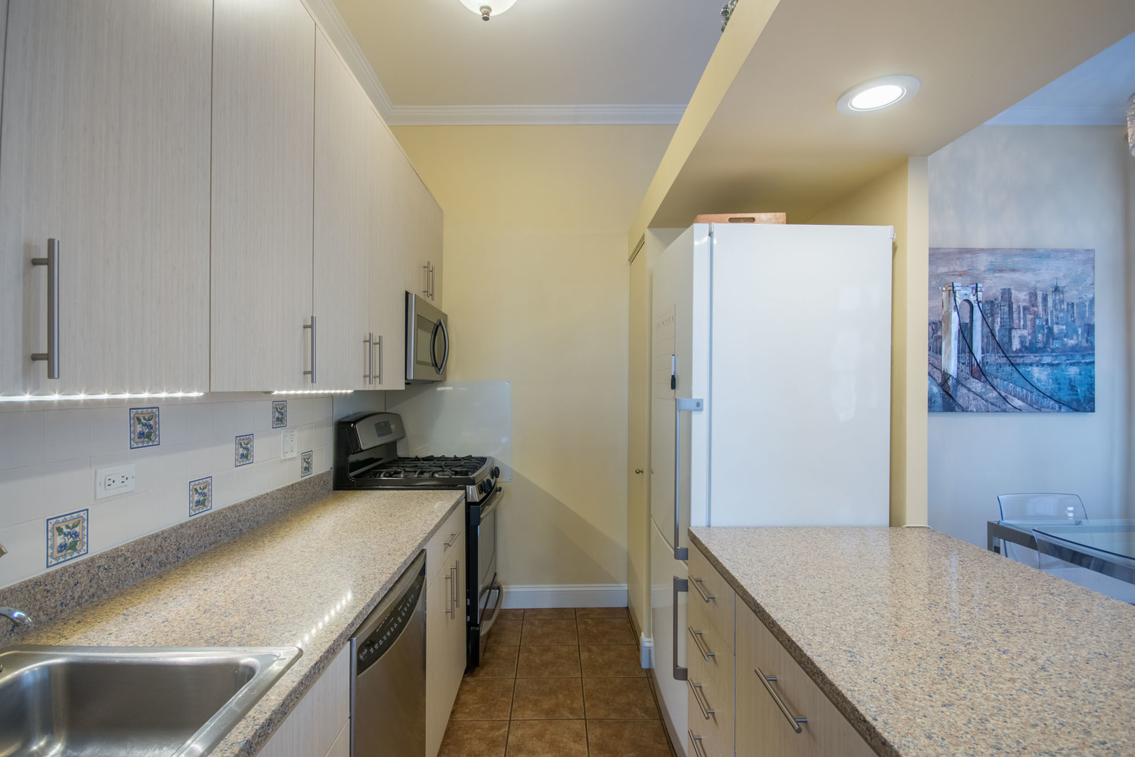 549 West Belden Avenue, Unit 3FE Chicago, IL 60614 - Photo 8 of 18