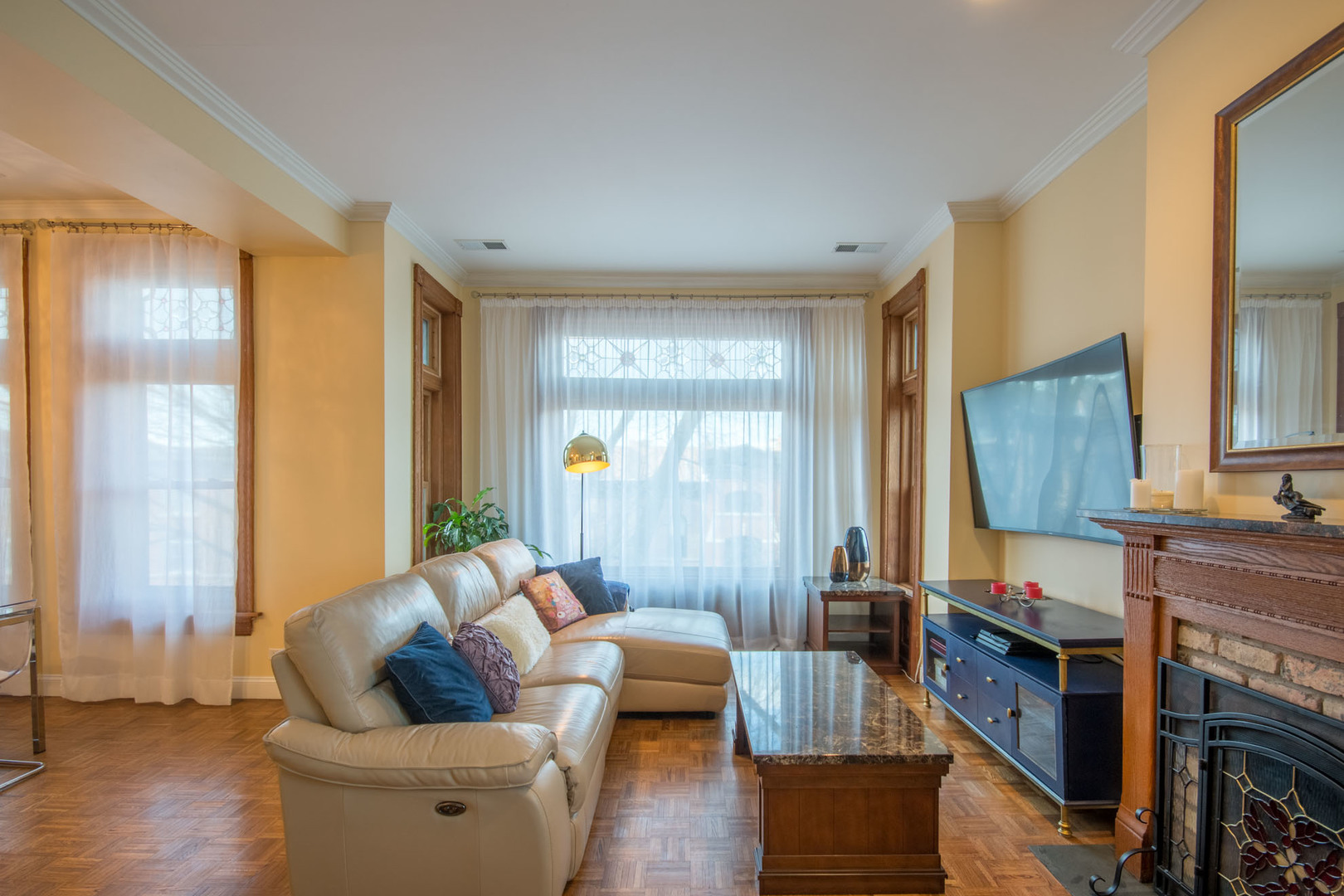 549 West Belden Avenue, Unit 3FE Chicago, IL 60614 - Photo 9 of 18