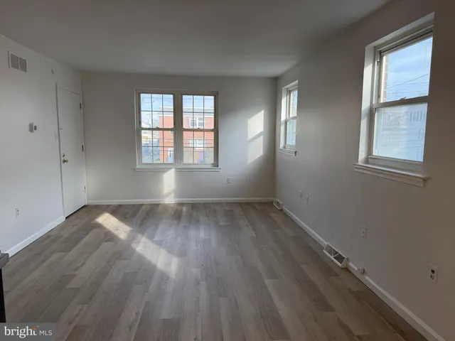 $1,500 | 132 North Church Street, Clifton Heights, PA 19018