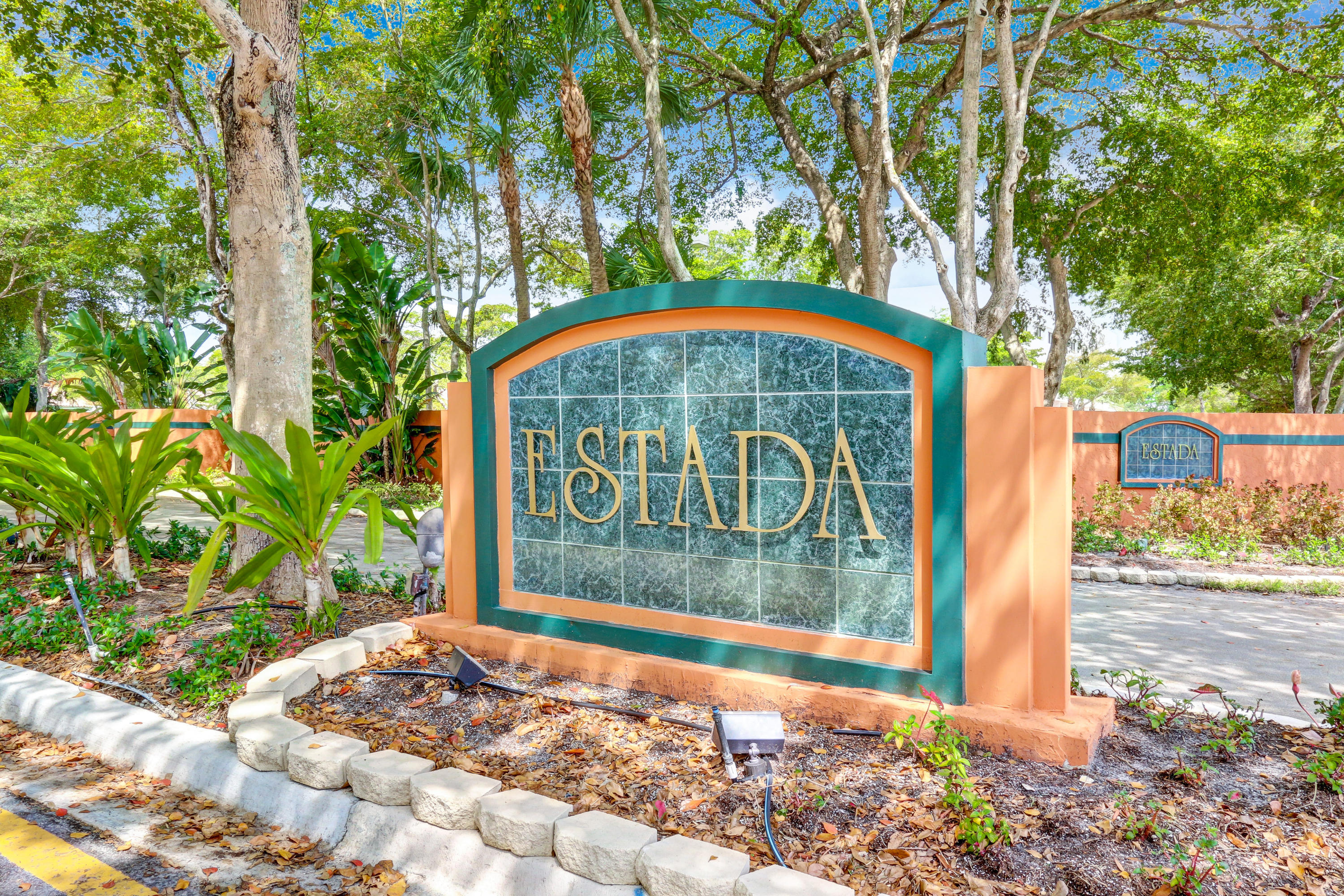 20828 Del Luna Drive Boca Raton, FL 33433 - Photo 2 of 20 a sign broad on the side of the road