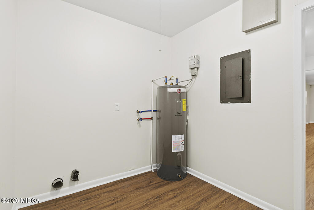 119 Colonial Road Warner Robins, GA 31088 - Photo 15 of 28 119 Colonial Rd_058