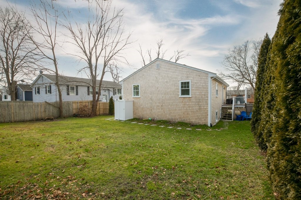 46 Allston Avenue Middletown, RI 02842 - Photo 19 of 20