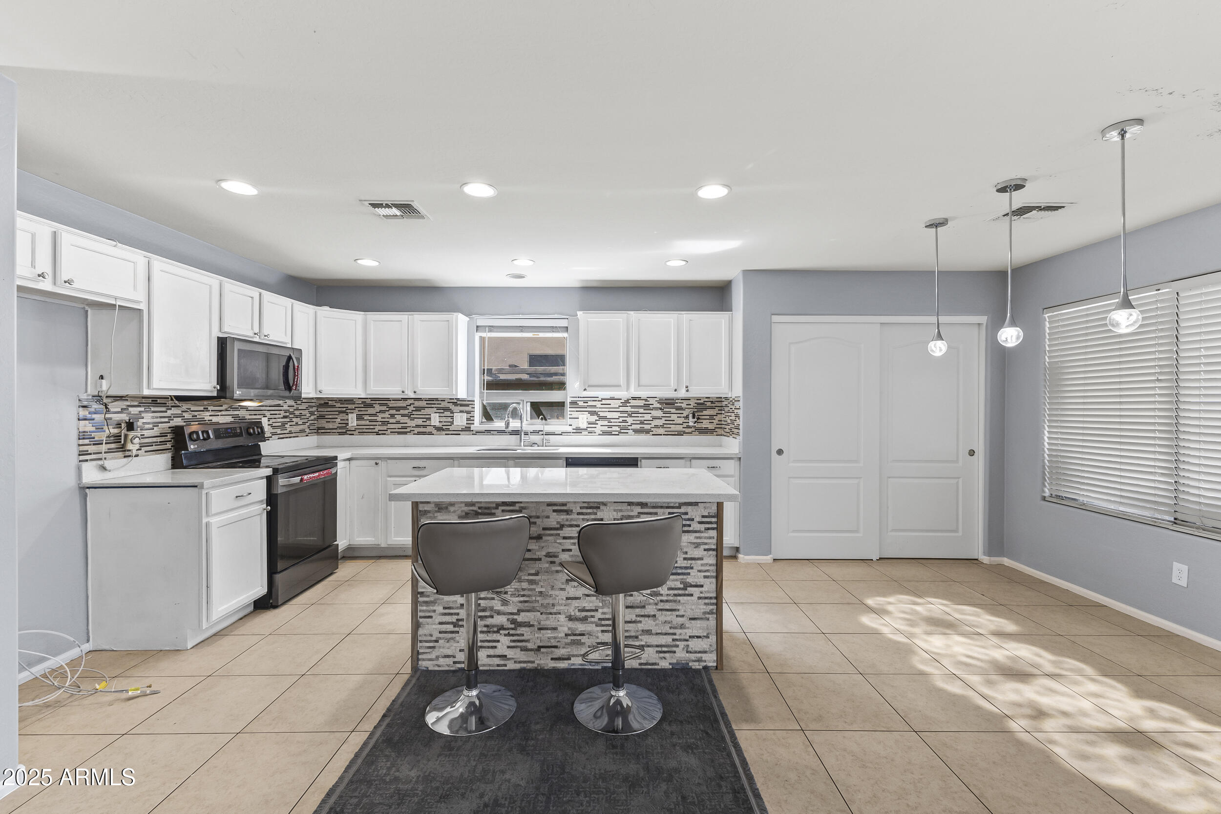 44824 West Applegate Road Maricopa, AZ 85139 - Photo 9 of 46 Kitchen