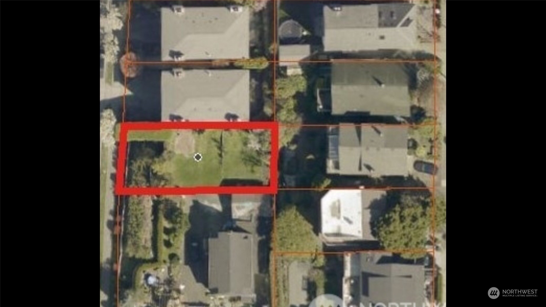 2208 Harvard Avenue East Seattle, WA 98102 - Photo 2 of 5