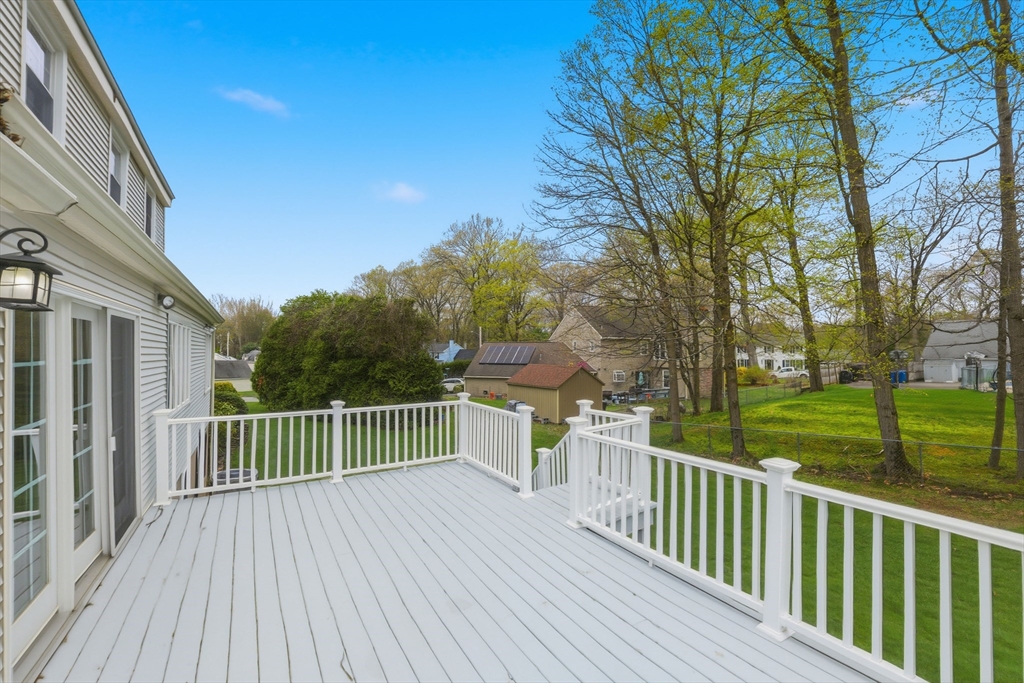 7 Brewster Road West Springfield, MA 01089 - Photo 11 of 41