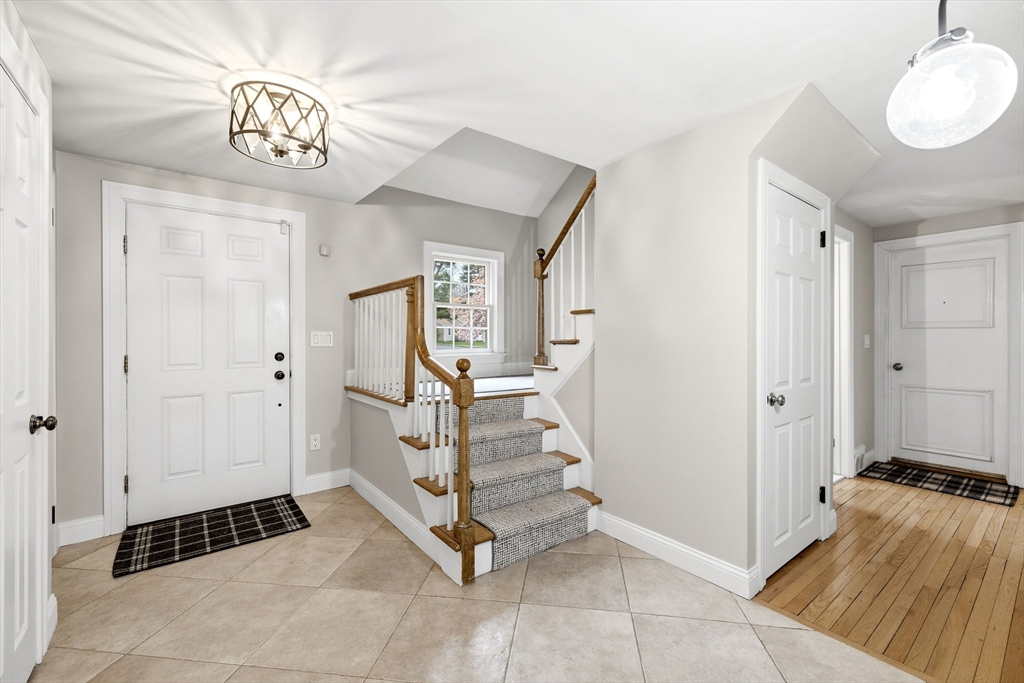 7 Brewster Road West Springfield, MA 01089 - Photo 12 of 41