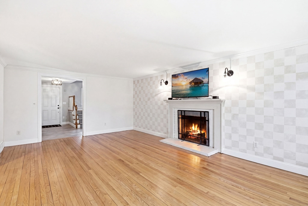 7 Brewster Road West Springfield, MA 01089 - Photo 14 of 41