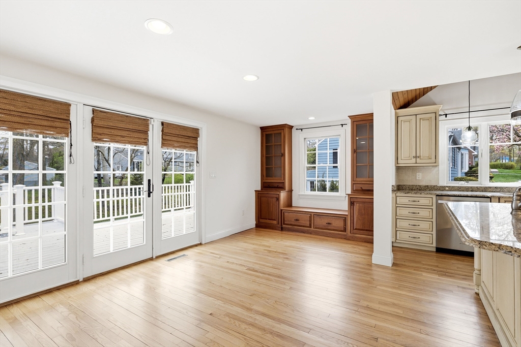 7 Brewster Road West Springfield, MA 01089 - Photo 15 of 41