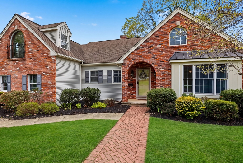 7 Brewster Road West Springfield, MA 01089 - Photo 2 of 41