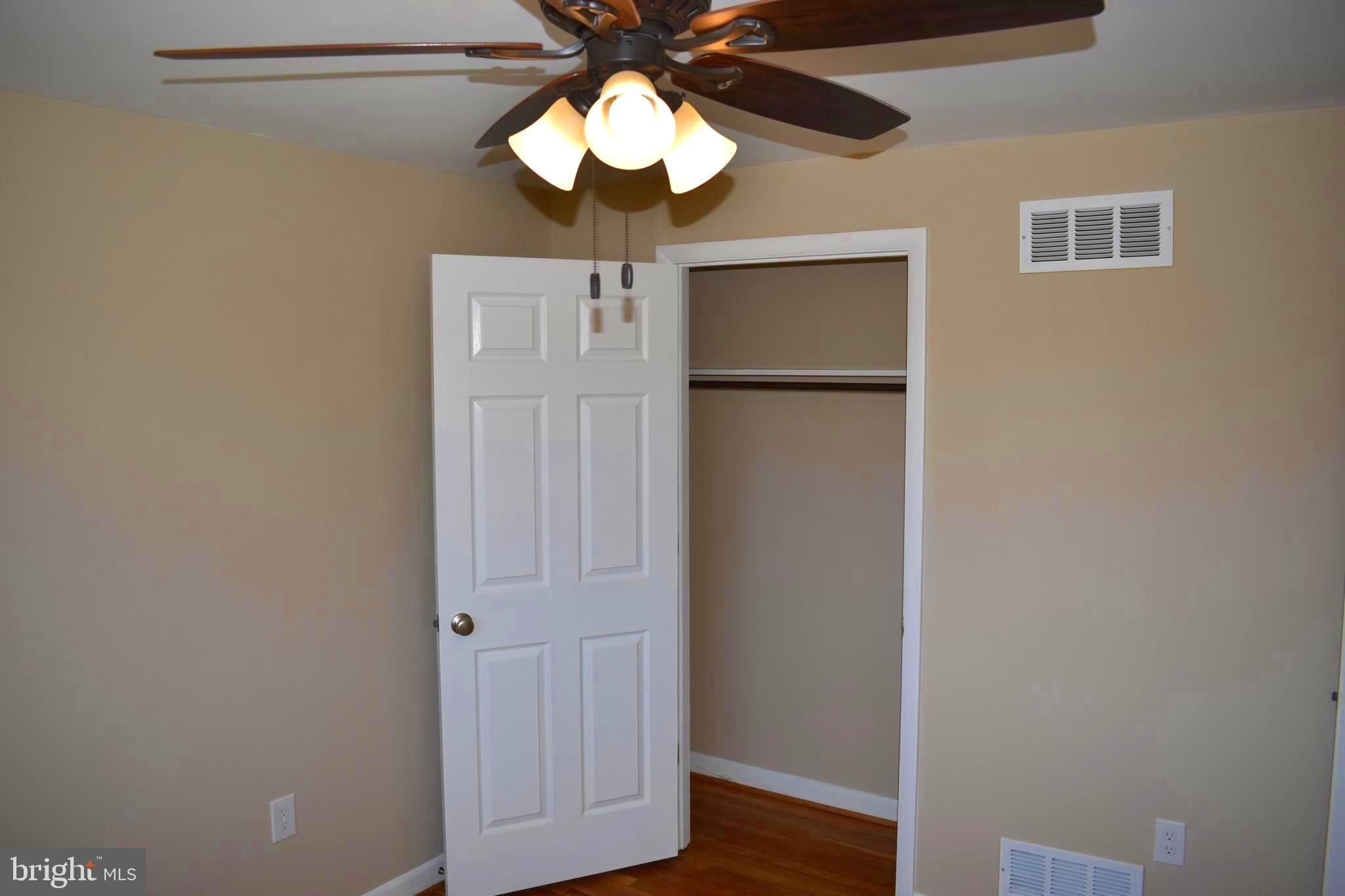 622 Markham Road Baltimore, MD 21229 - Photo 17 of 34 Bedroom 2