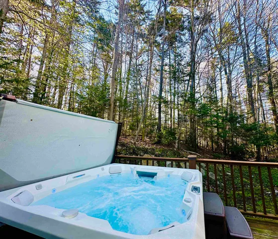 $525,000 | 19 A Kingswood Road, West Dover, VT 05356