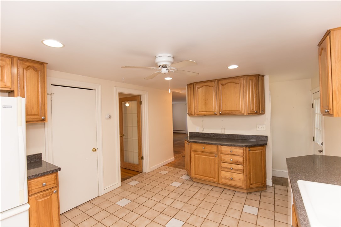 53 Valley Road East Greenwich, RI 02818 - Photo 10 of 37 Gallery Image 10