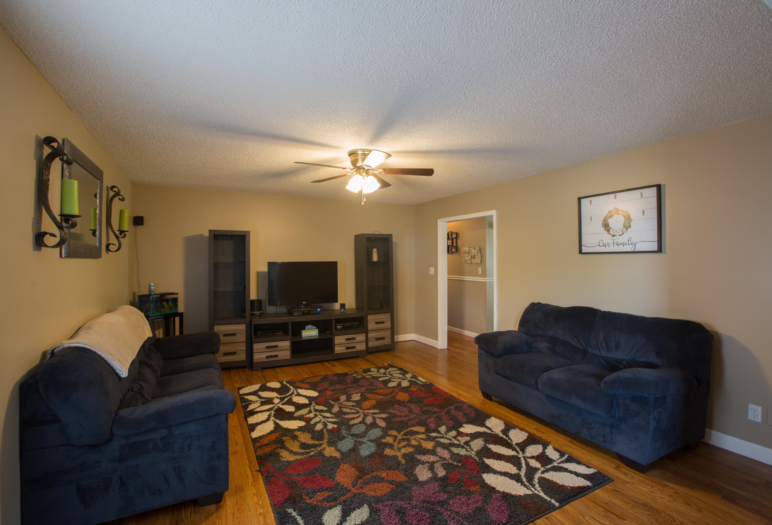 1708 East Rebel Road Rossville, GA 30741 - Photo 5 of 17 1708 E Rebel Road-9980