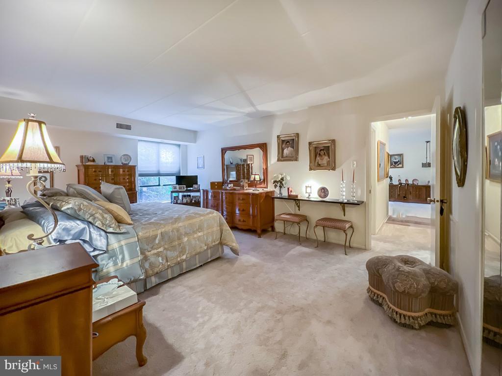 8940 Krewstown Road, Unit 102 Philadelphia, PA 19115 - Photo 18 of 32 Large Primary