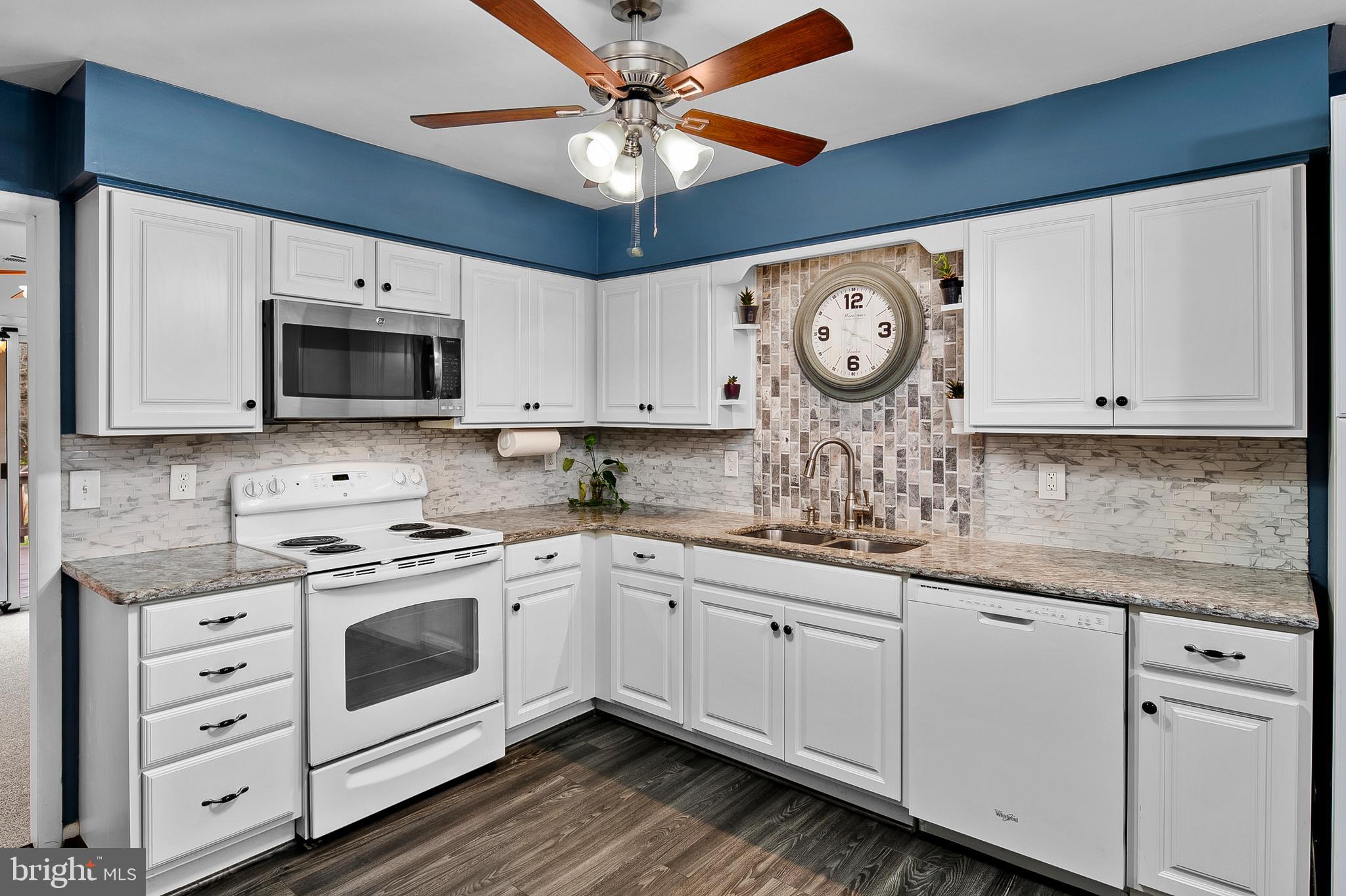 4133 Salem Bottom Road Westminster, MD 21157 - Photo 16 of 41 Kitchen (alt view)