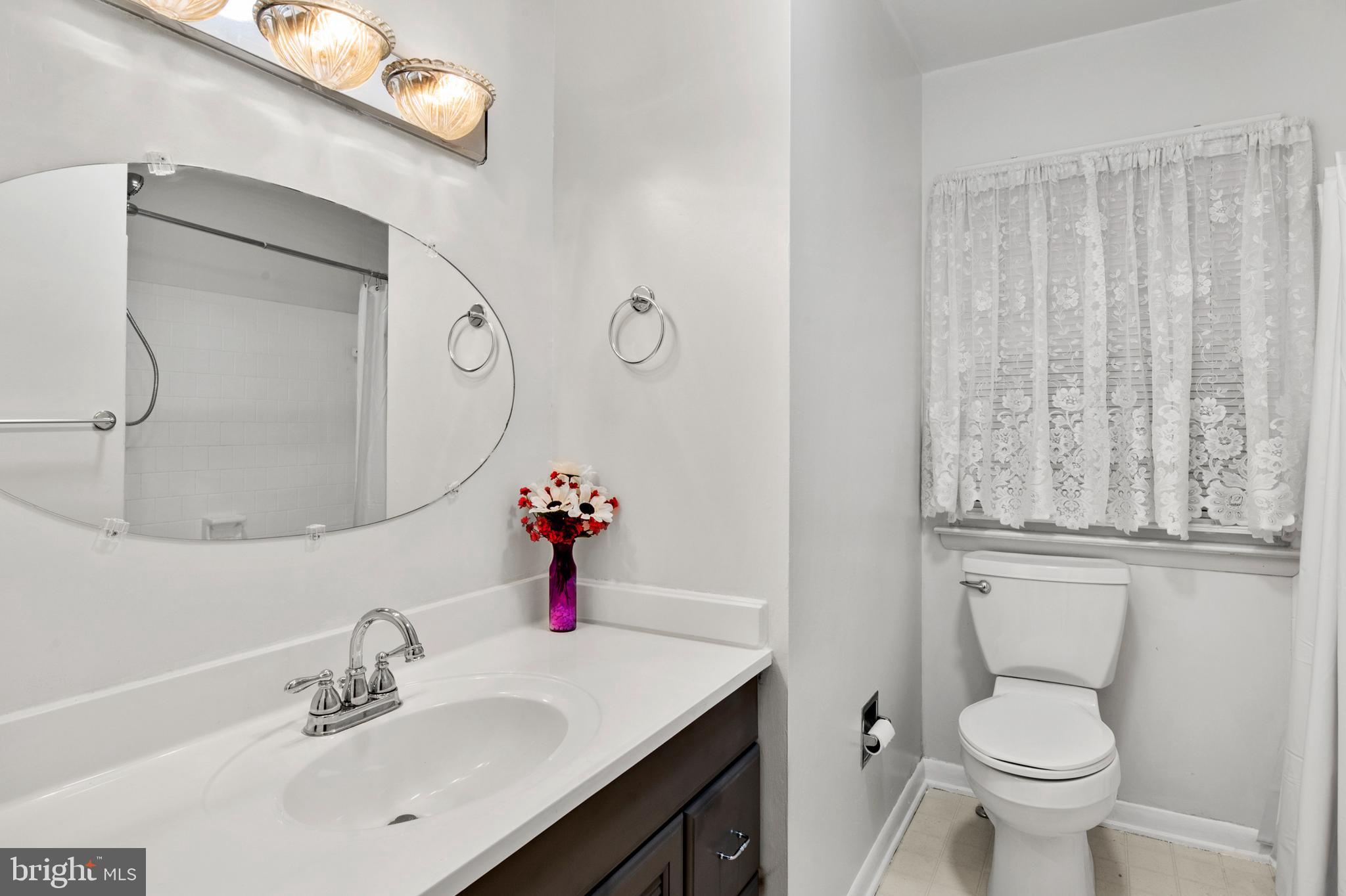 4133 Salem Bottom Road Westminster, MD 21157 - Photo 26 of 41 Bathroom 2