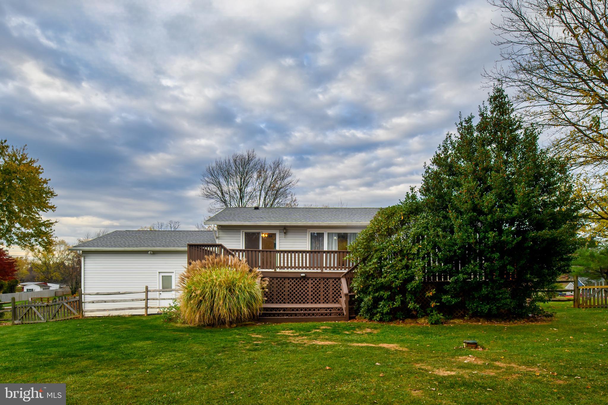 4133 Salem Bottom Road Westminster, MD 21157 - Photo 38 of 41 Exterior Back