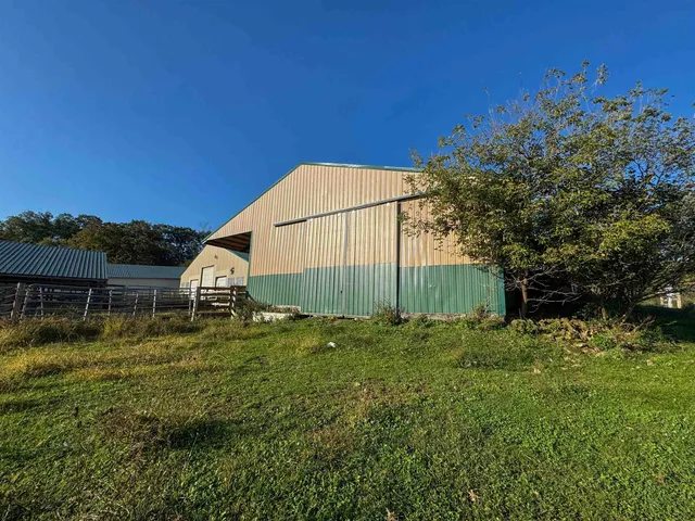 $475,000 | 29000 Monarch Avenue, Kendall, WI 54638