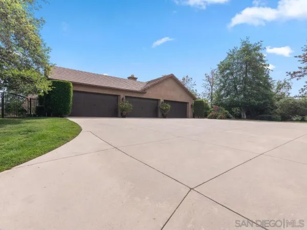 $1,650,000 | 15256 Molly Anne Court, Valley Center, CA 92082