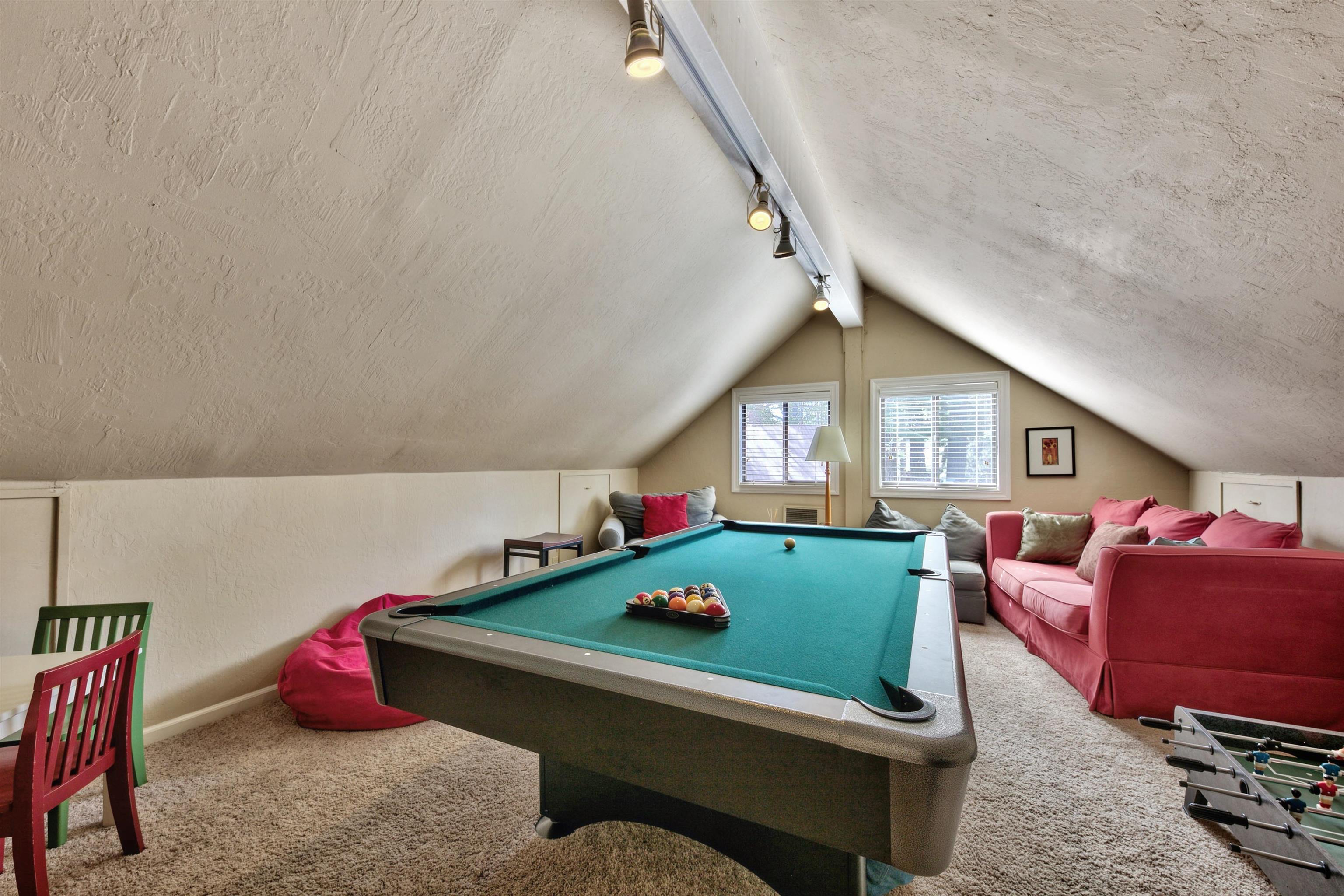11561 Chamonix Road Truckee, CA 96161 - Photo 19 of 21 Gallery Image 19