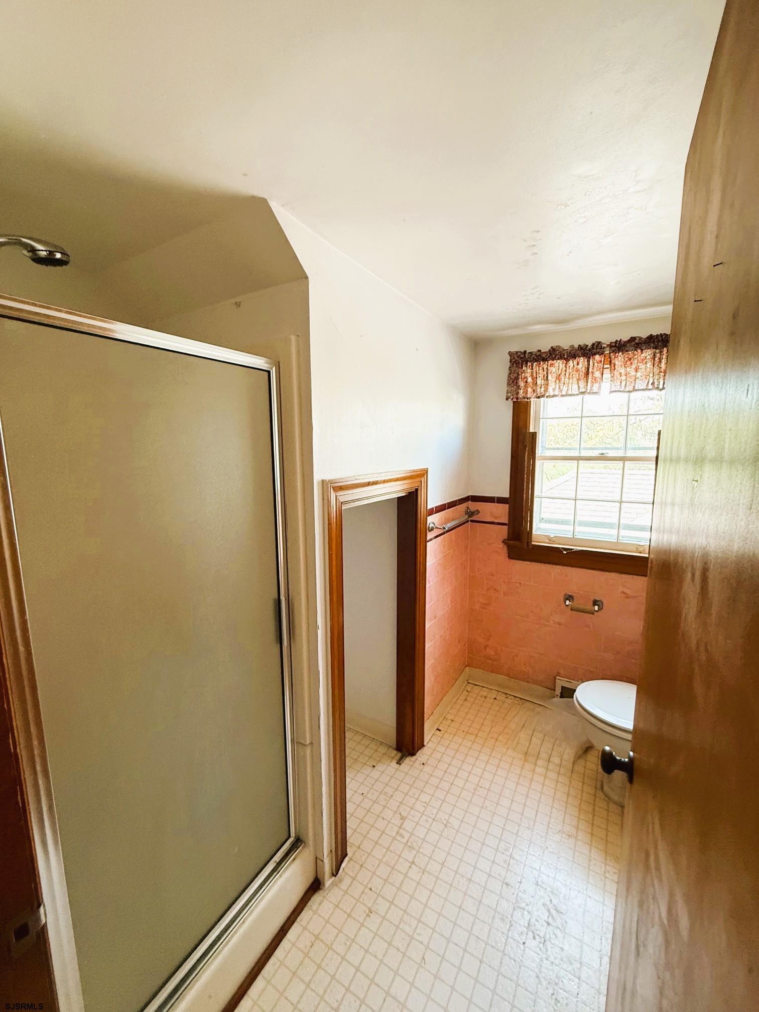 4 East Finley Road Bridgeton, NJ 08302 - Photo 24 of 33 a bathroom with a sink toilet and shower