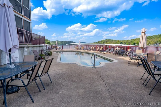 $275,500 | 775 Clearwater Drive, Unit 4A, Camdenton, MO 65020