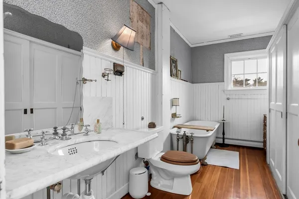 $2,300,000 | 852 Hale Street, Beverly, MA 01915