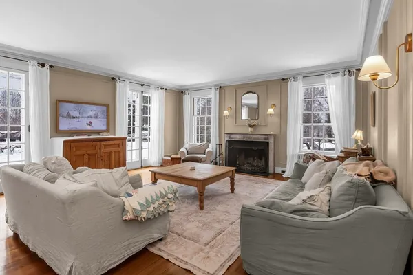 $2,300,000 | 852 Hale Street, Beverly, MA 01915