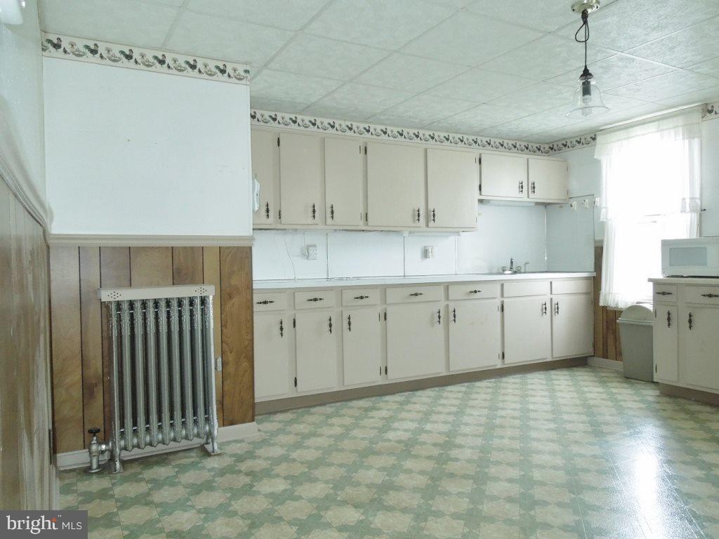 24 Fulton Street Hanover, PA 17331 - Photo 7 of 34 Gallery Image 7