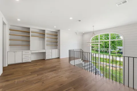 $2,999,992 | 105 Keyway Drive, Nashville, TN 37205