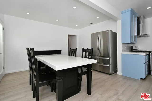 $1,399,000 | 22025 De La Osa Street, Woodland Hills, CA 91364