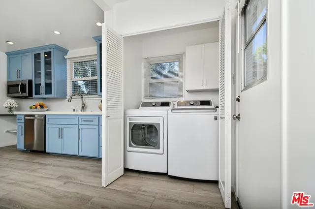 $1,399,000 | 22025 De La Osa Street, Woodland Hills, CA 91364