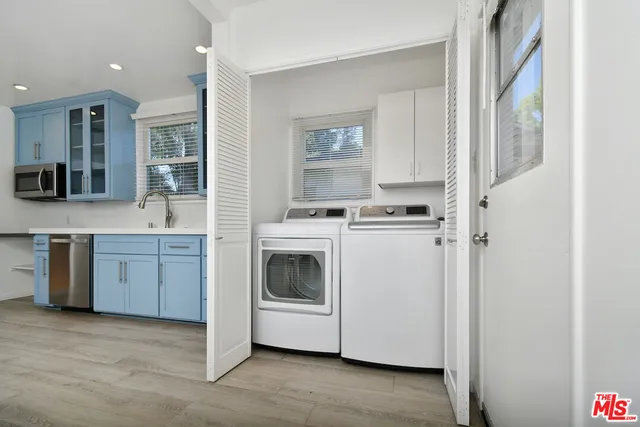 $1,399,000 | 22025 De La Osa Street, Woodland Hills, CA 91364