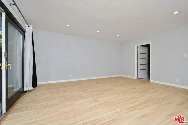 $1,399,000 | 22025 De La Osa Street, Woodland Hills, CA 91364