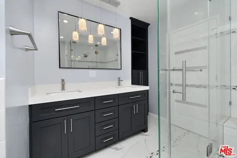 $1,399,000 | 22025 De La Osa Street, Woodland Hills, CA 91364