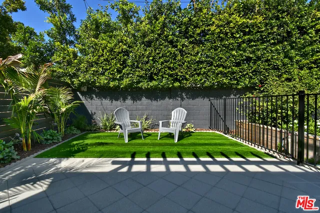 $1,399,000 | 22025 De La Osa Street, Woodland Hills, CA 91364