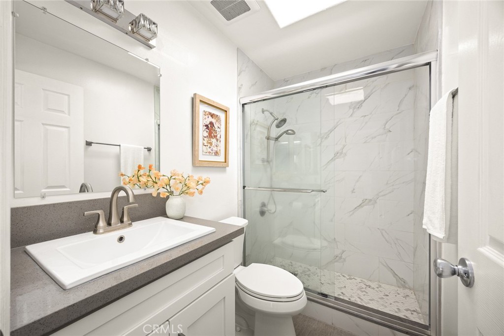 607 West Duarte Road, Unit A Monrovia, CA 91016 - Photo 22 of 35