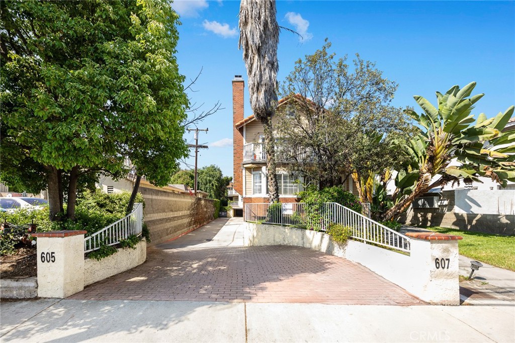 607 West Duarte Road, Unit A Monrovia, CA 91016 - Photo 27 of 35