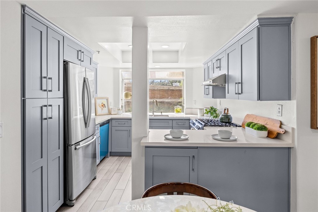 607 West Duarte Road, Unit A Monrovia, CA 91016 - Photo 9 of 35