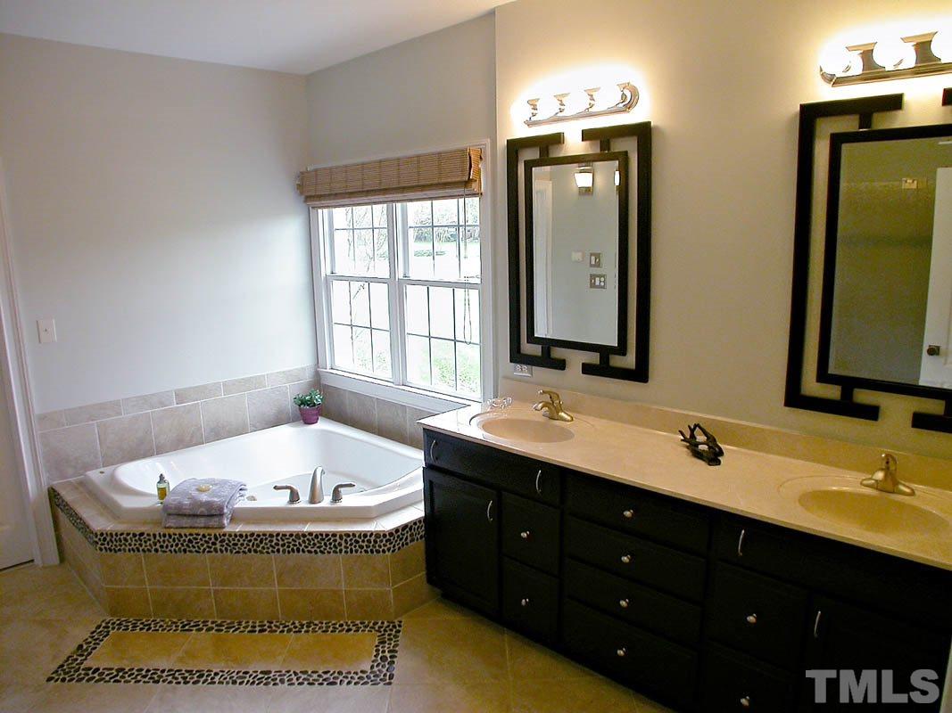 9401 Club Valley Way Raleigh, NC 27617 - Photo 13 of 24 Gallery Image 13