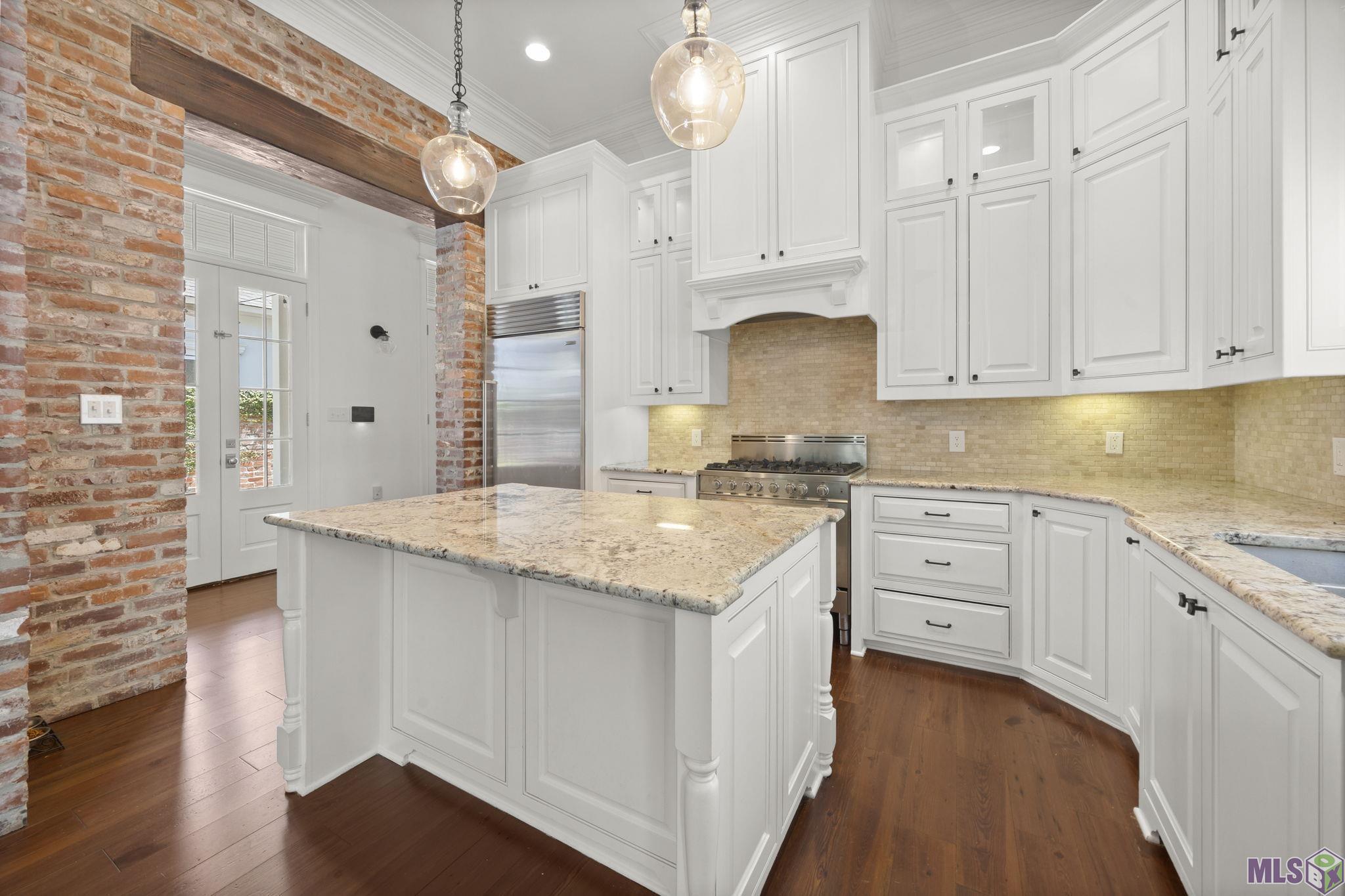 1916 Glasgow Avenue Baton Rouge, LA 70808 - Photo 10 of 36