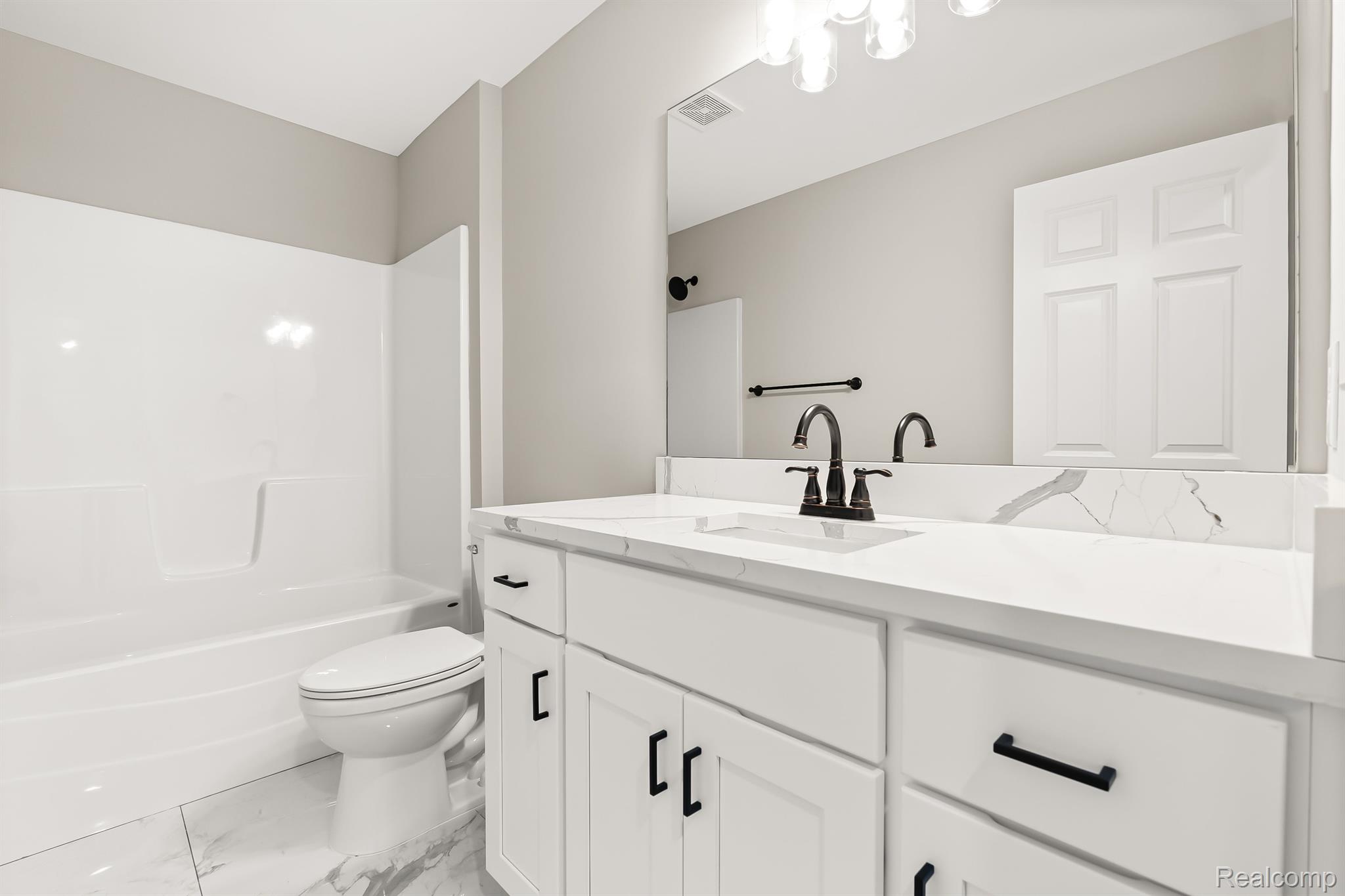 9805 Newburgh Road Livonia, MI 48150 - Photo 23 of 29 Gallery Image 23