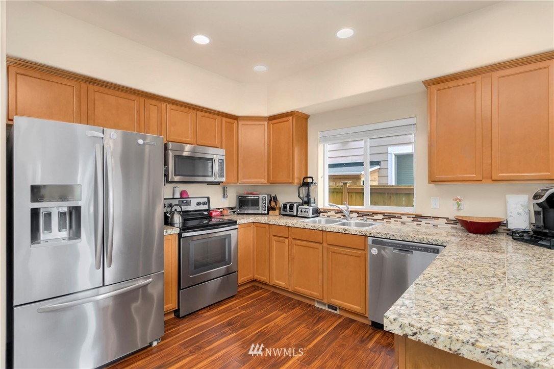 2332 Cedar Road, Unit A Lake Stevens, WA 98258 - Photo 3 of 25