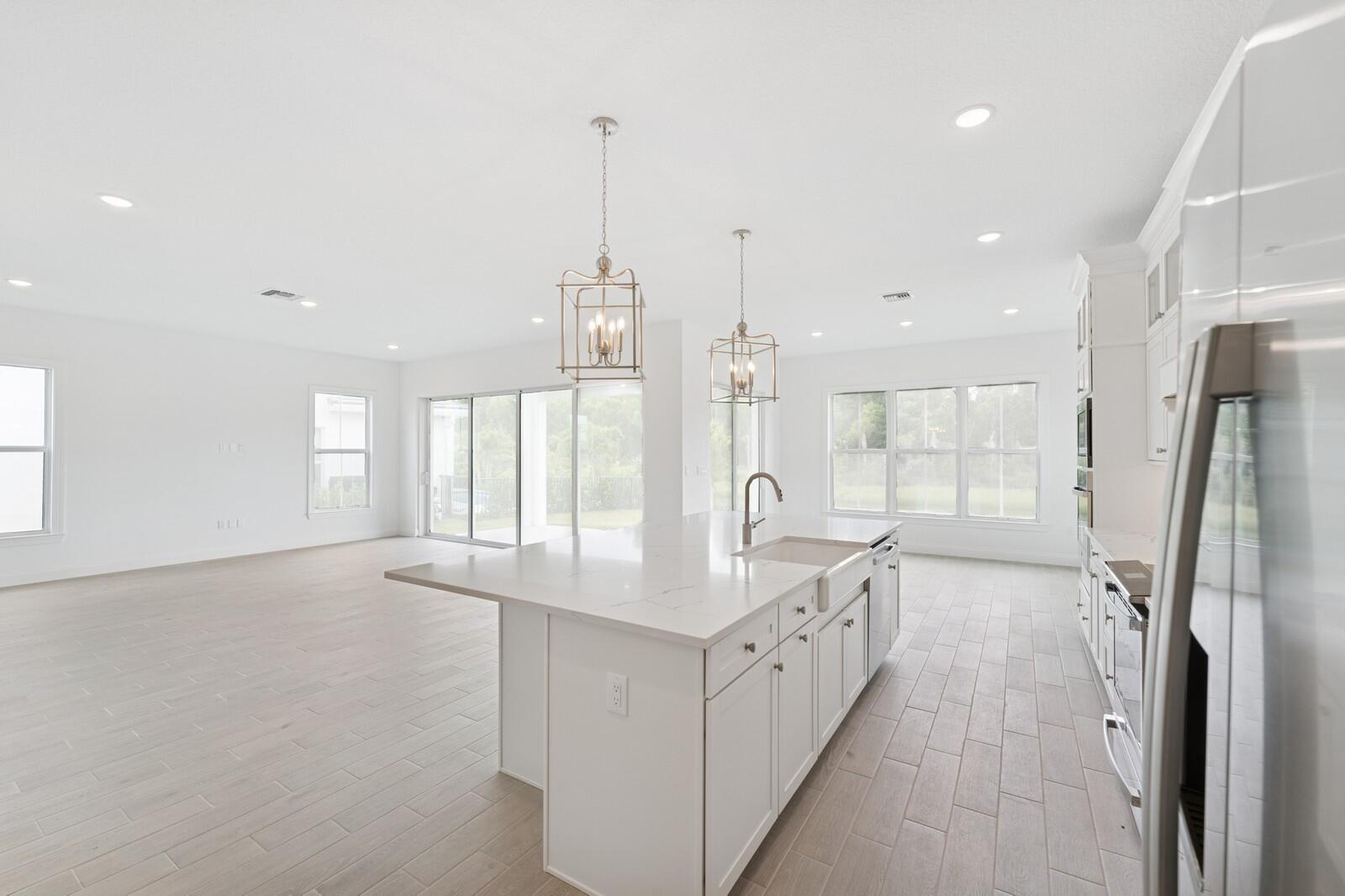 6790 Southeast Pine Drive, Unit 29 Stuart, FL 34997 - Photo 19 of 46 Kitchen