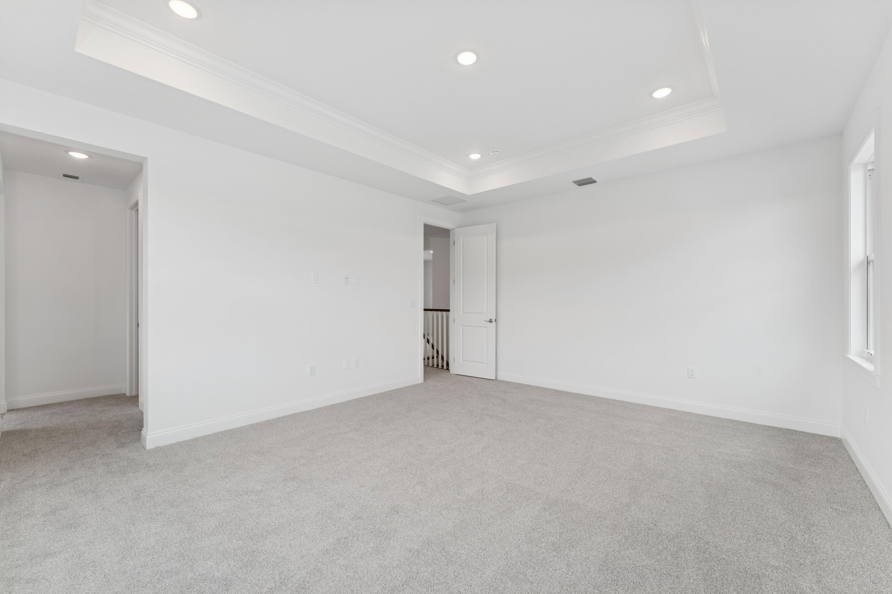 6790 Southeast Pine Drive, Unit 29 Stuart, FL 34997 - Photo 37 of 46 Primary Suite