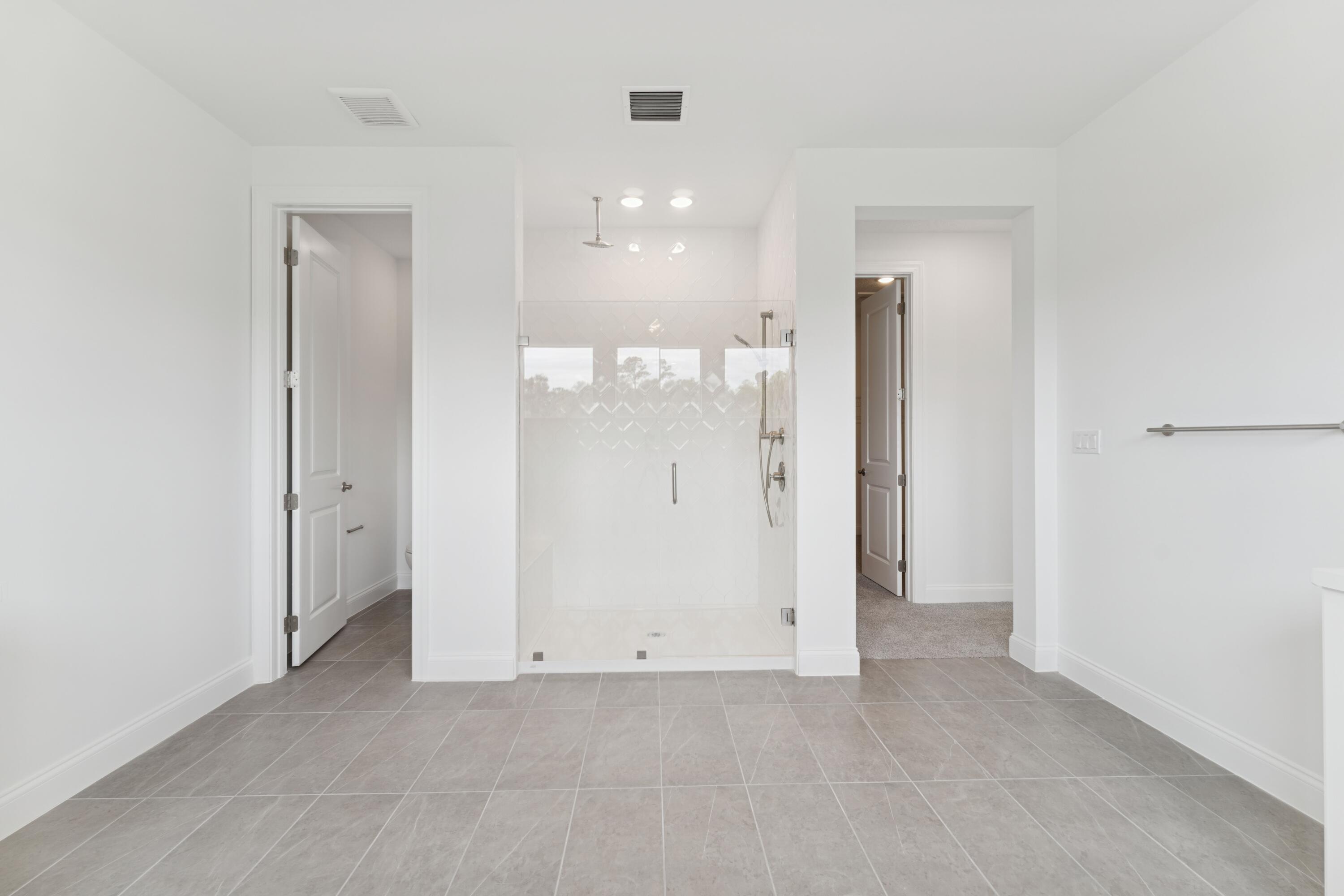 6790 Southeast Pine Drive, Unit 29 Stuart, FL 34997 - Photo 42 of 46 Primary Bath