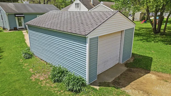 $159,500 | 1107 University Place, Dixon, IL 61021