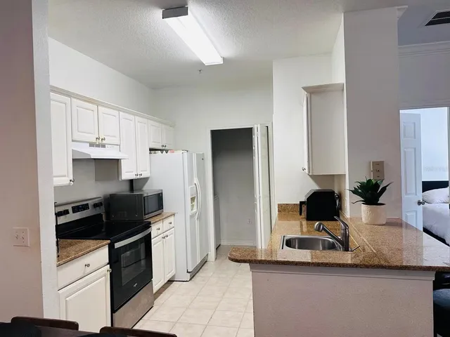 $315,000 | 1300 Eastern Pecan Place, Unit 208, Winter Garden, FL 34787