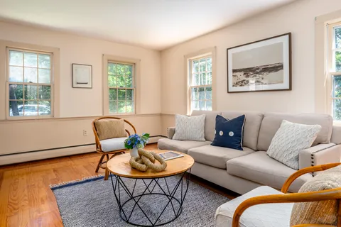 $625,000 | 85 South Street, South Yarmouth, MA 02664